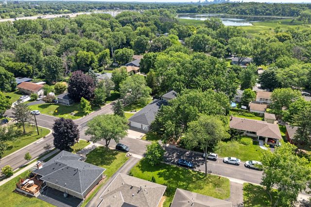 9435 W 14th Street, Saint Louis Park, MN 55426