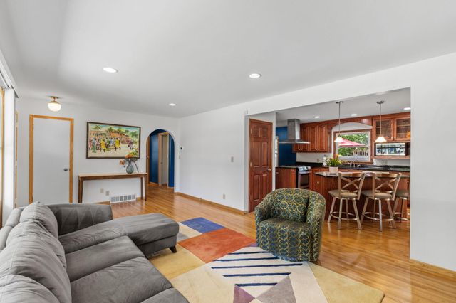 9435 W 14th Street, Saint Louis Park, MN 55426
