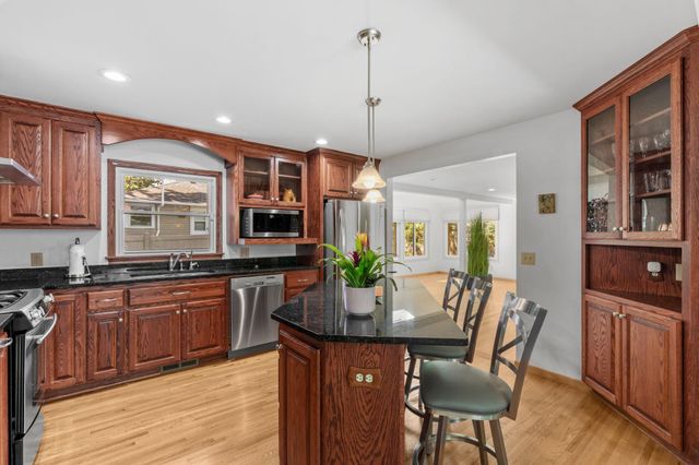 9435 W 14th Street, Saint Louis Park, MN 55426