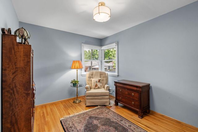 9435 W 14th Street, Saint Louis Park, MN 55426