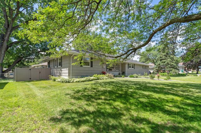 9435 W 14th Street, Saint Louis Park, MN 55426