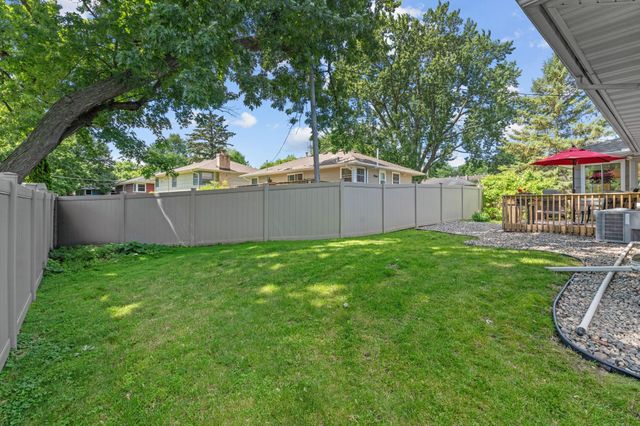 9435 W 14th Street, Saint Louis Park, MN 55426