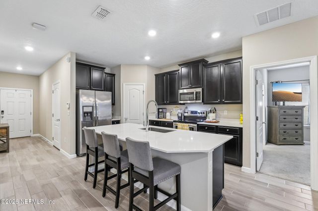 10309 PAVNES CREEK Drive, Jacksonville, FL 32222
