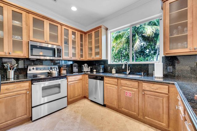 3315 NE 17th Street, Fort Lauderdale, FL 33305