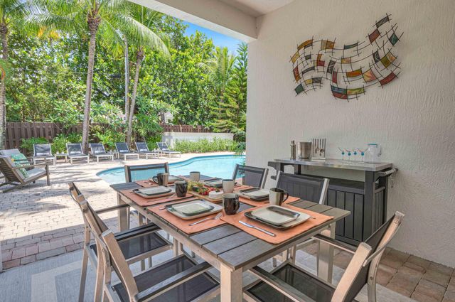 3315 NE 17th Street, Fort Lauderdale, FL 33305