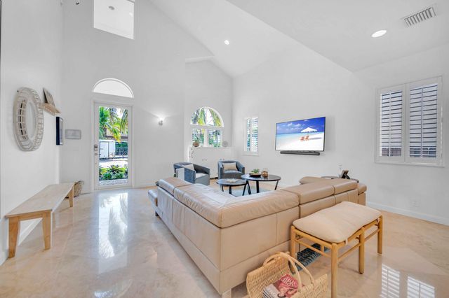 3315 NE 17th Street, Fort Lauderdale, FL 33305