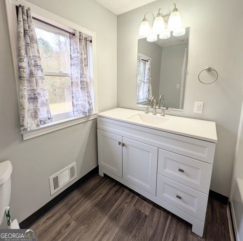 56 Hudgen Road, Newnan, GA 30265