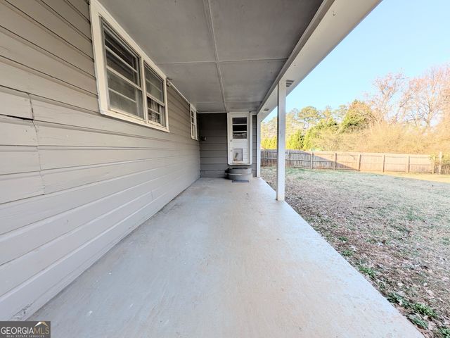 56 Hudgen Road, Newnan, GA 30265