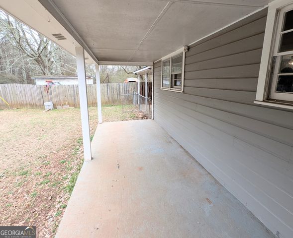 56 Hudgen Road, Newnan, GA 30265