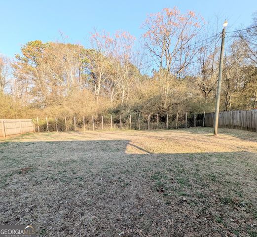 56 Hudgen Road, Newnan, GA 30265