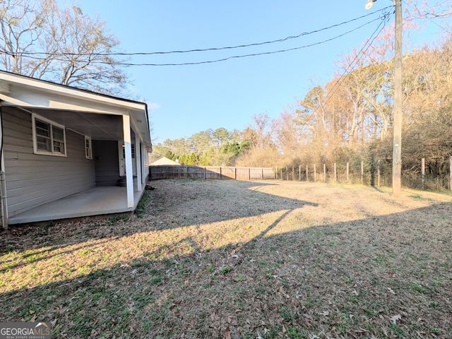 56 Hudgen Road, Newnan, GA 30265