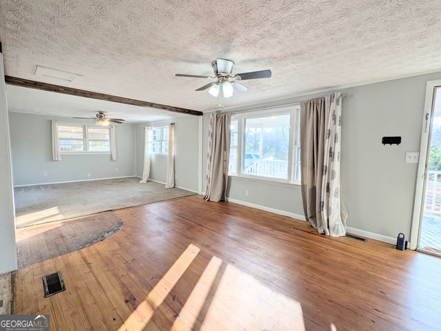 56 Hudgen Road, Newnan, GA 30265