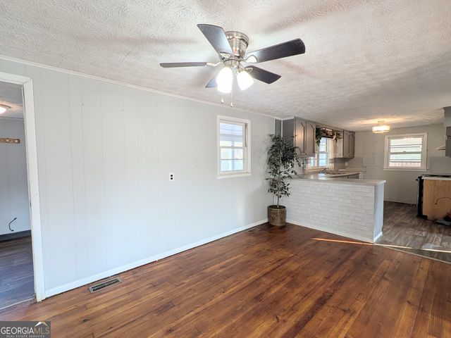56 Hudgen Road, Newnan, GA 30265