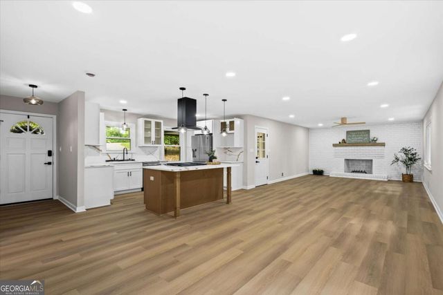 1720 Starlight Drive, Marietta, GA 30062