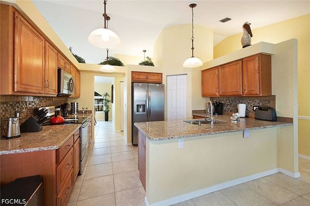 4138 SW 5th AVE, Cape Coral, FL 33914
