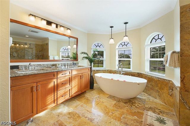 4138 SW 5th AVE, Cape Coral, FL 33914