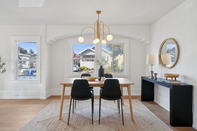 5500 Laverne Ave, Oakland, CA 94605