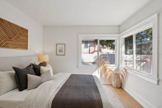 5500 Laverne Ave, Oakland, CA 94605