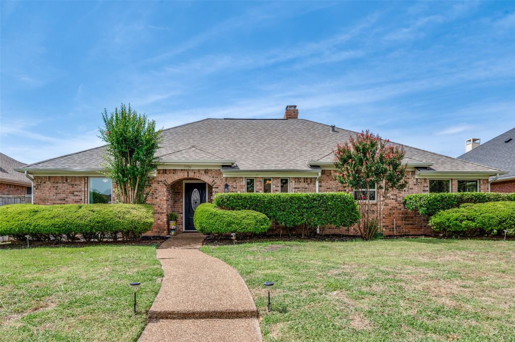 3324 Sailmaker Lane, Plano, TX 75023