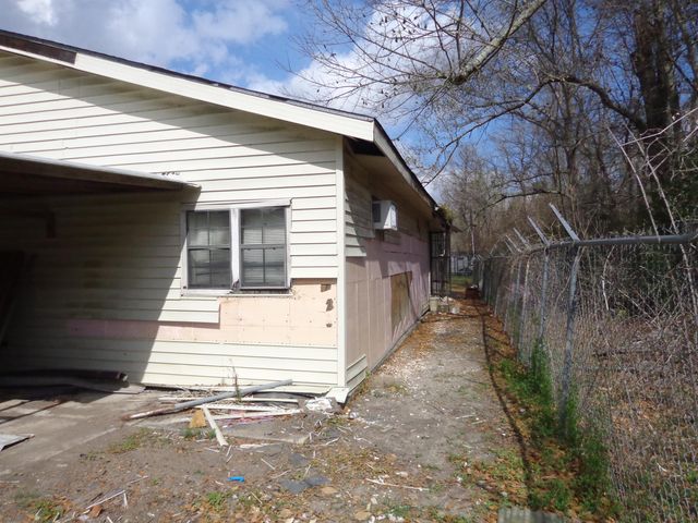 284 Carlos Street, Houma, LA 70364