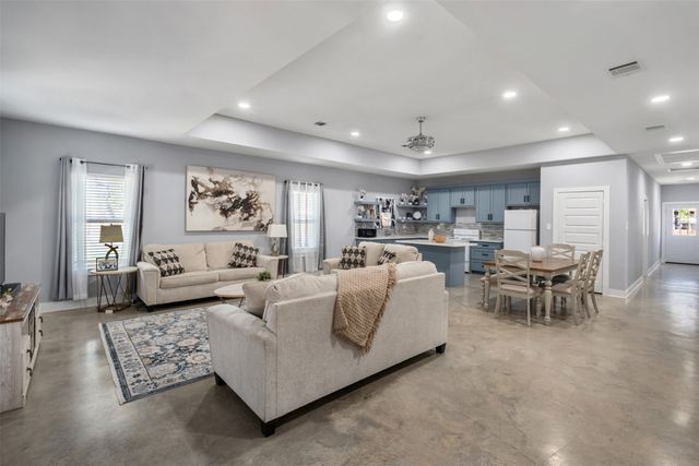 236 Las Cruces, Malakoff, TX 75148