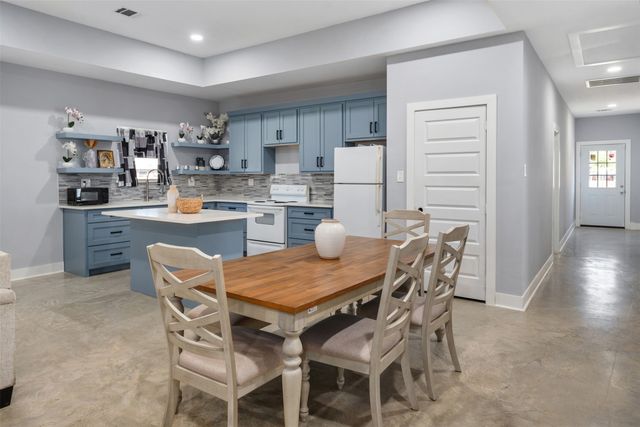 236 Las Cruces, Malakoff, TX 75148