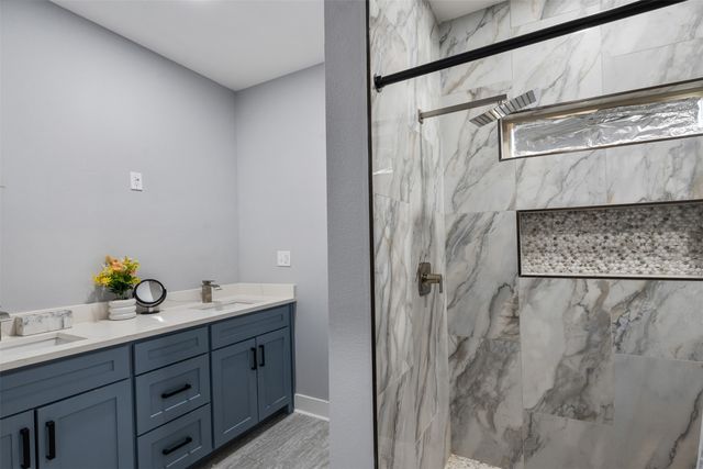 236 Las Cruces, Malakoff, TX 75148