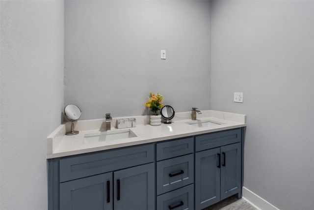 236 Las Cruces, Malakoff, TX 75148