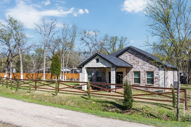 236 Las Cruces, Malakoff, TX 75148