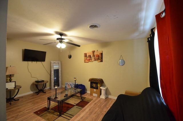 417 Walker Dr, Houma, LA 70364