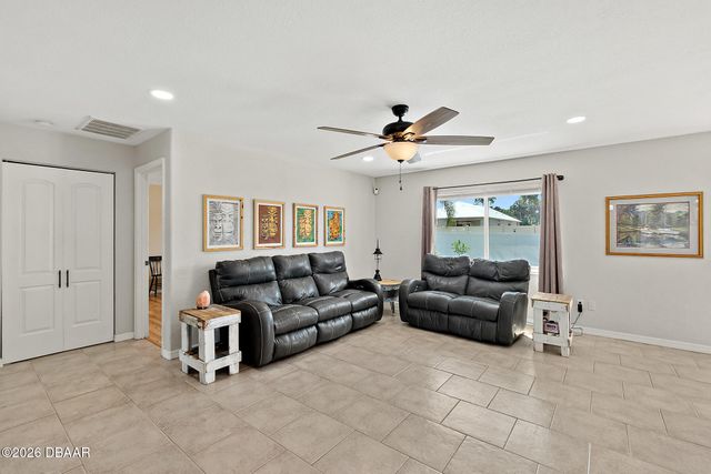 589 Clairmont Lane, South Daytona, FL 32119