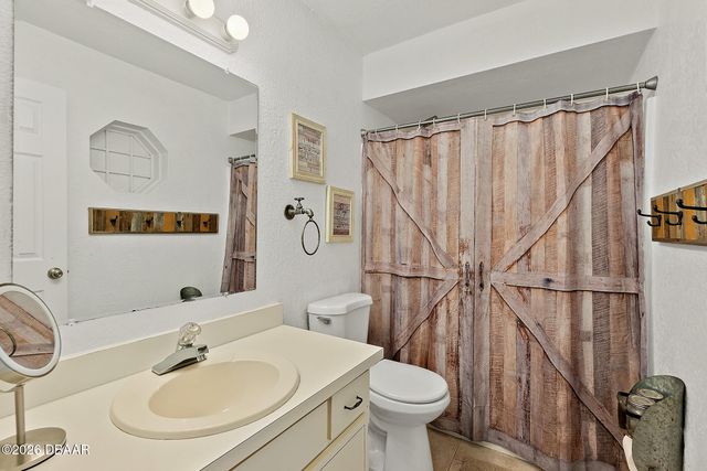 589 Clairmont Lane, South Daytona, FL 32119