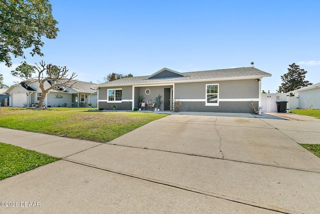 589 Clairmont Lane, South Daytona, FL 32119