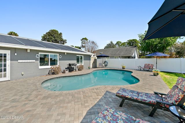 589 Clairmont Lane, South Daytona, FL 32119