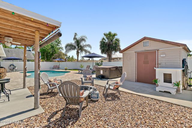 589 Clairmont Lane, South Daytona, FL 32119