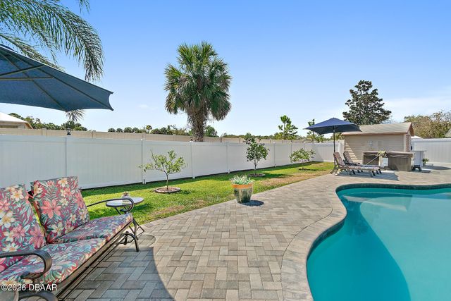 589 Clairmont Lane, South Daytona, FL 32119