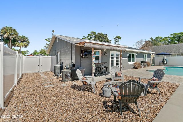 589 Clairmont Lane, South Daytona, FL 32119