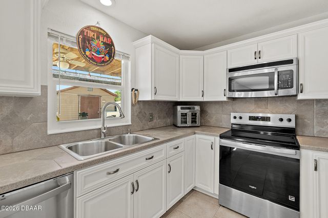 589 Clairmont Lane, South Daytona, FL 32119