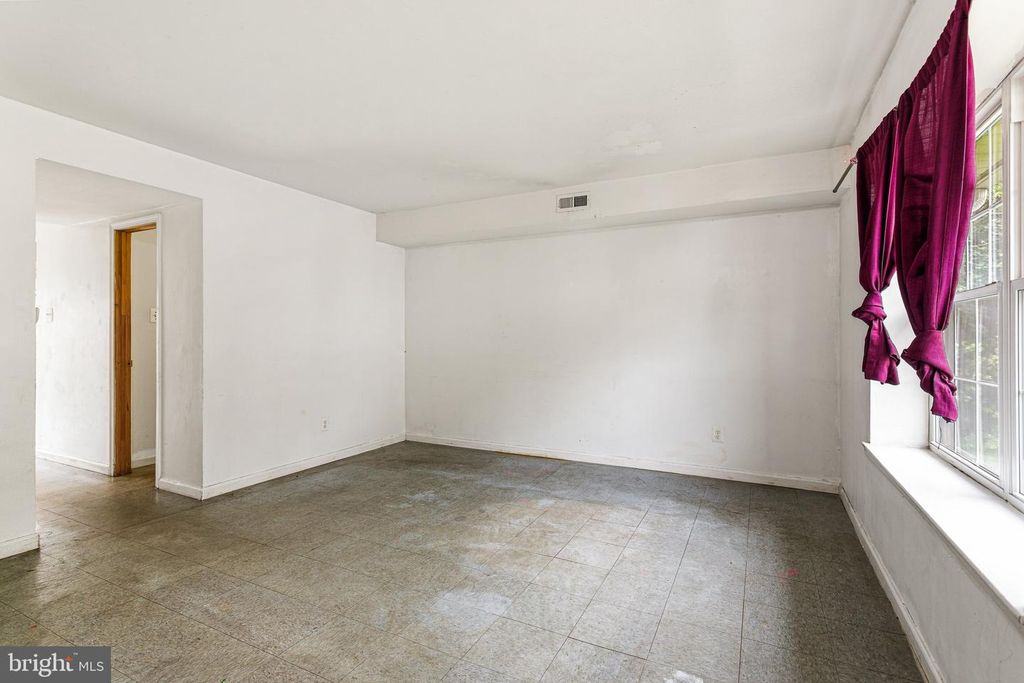 54 BEAU RIVAGE DR, GLASSBOROUGH, NJ 08028 — photo 4