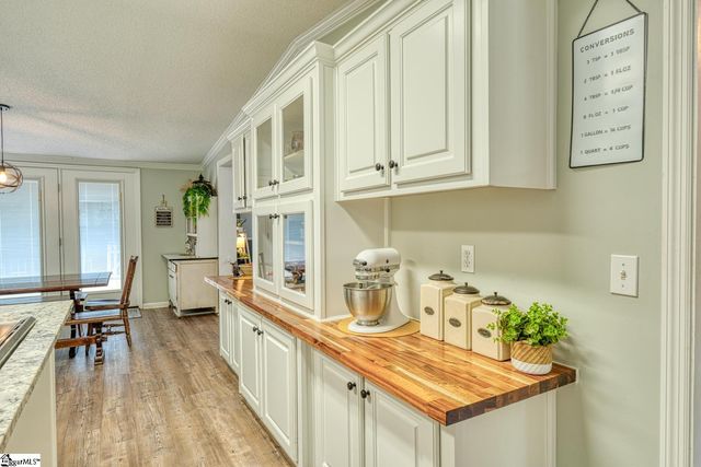 1755 Chumley Road, Woodruff, SC 29388