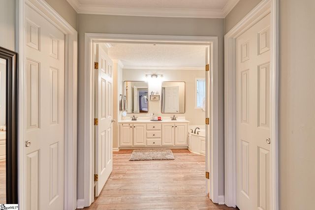 1755 Chumley Road, Woodruff, SC 29388