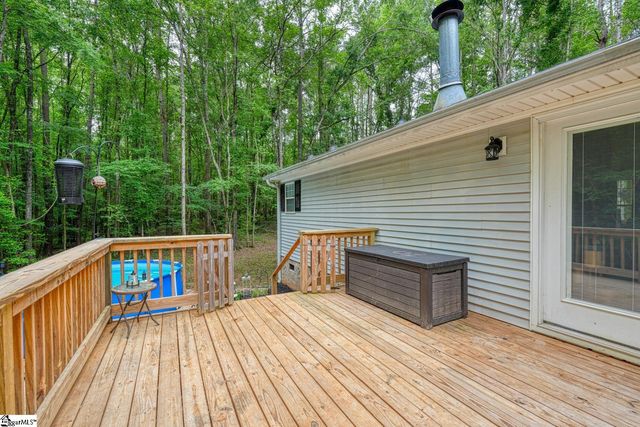 1755 Chumley Road, Woodruff, SC 29388