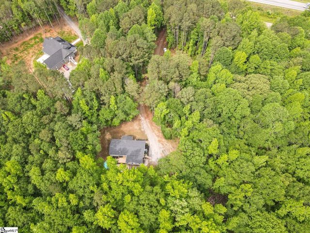 1755 Chumley Road, Woodruff, SC 29388