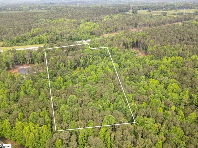 1755 Chumley Road, Woodruff, SC 29388