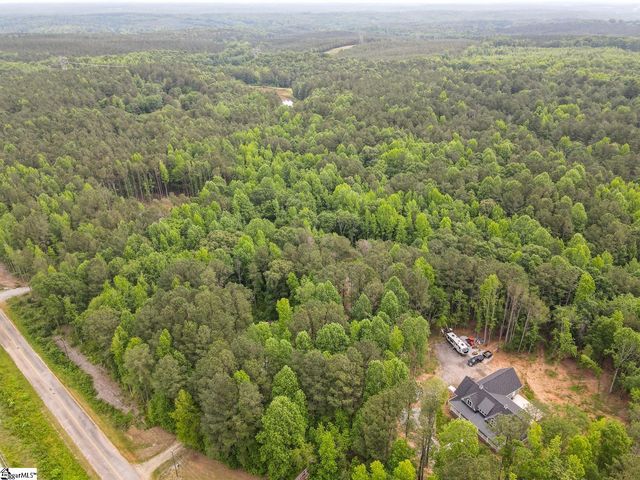 1755 Chumley Road, Woodruff, SC 29388