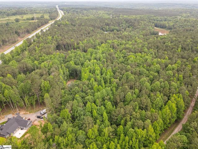 1755 Chumley Road, Woodruff, SC 29388