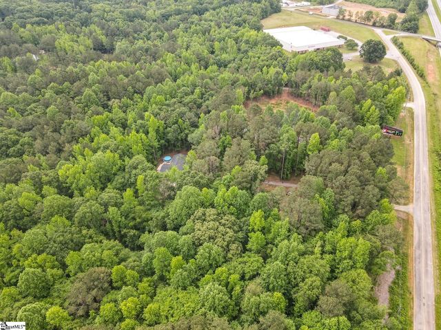 1755 Chumley Road, Woodruff, SC 29388