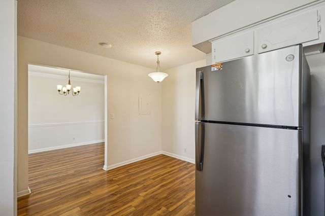 3840 Priest Lake Dr, Nashville, TN 37217