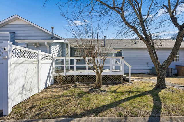 3840 Priest Lake Dr, Nashville, TN 37217