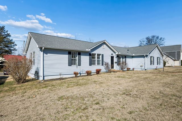 3840 Priest Lake Dr, Nashville, TN 37217